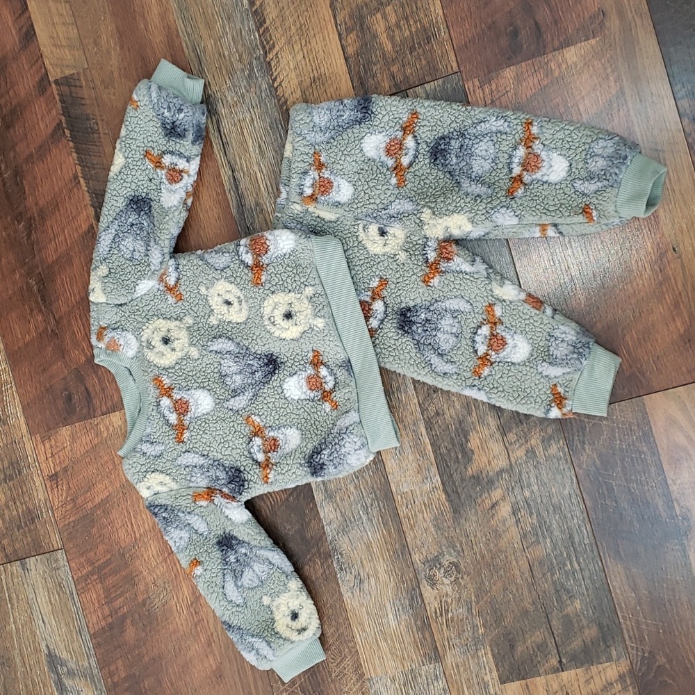 Disney Baby Winnie the Pooh Green Sherpa Fleece Unisex Matching Set, Size 6-9M